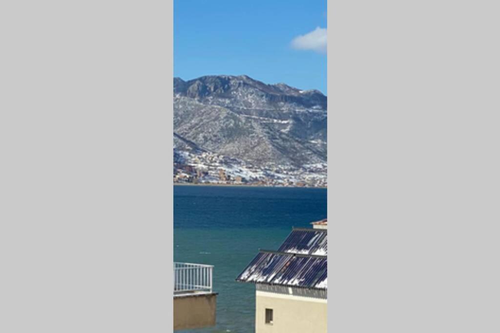 Cozy Lake Front Flat Bequeme Wohnung An Der See Pogradec Buitenkant foto