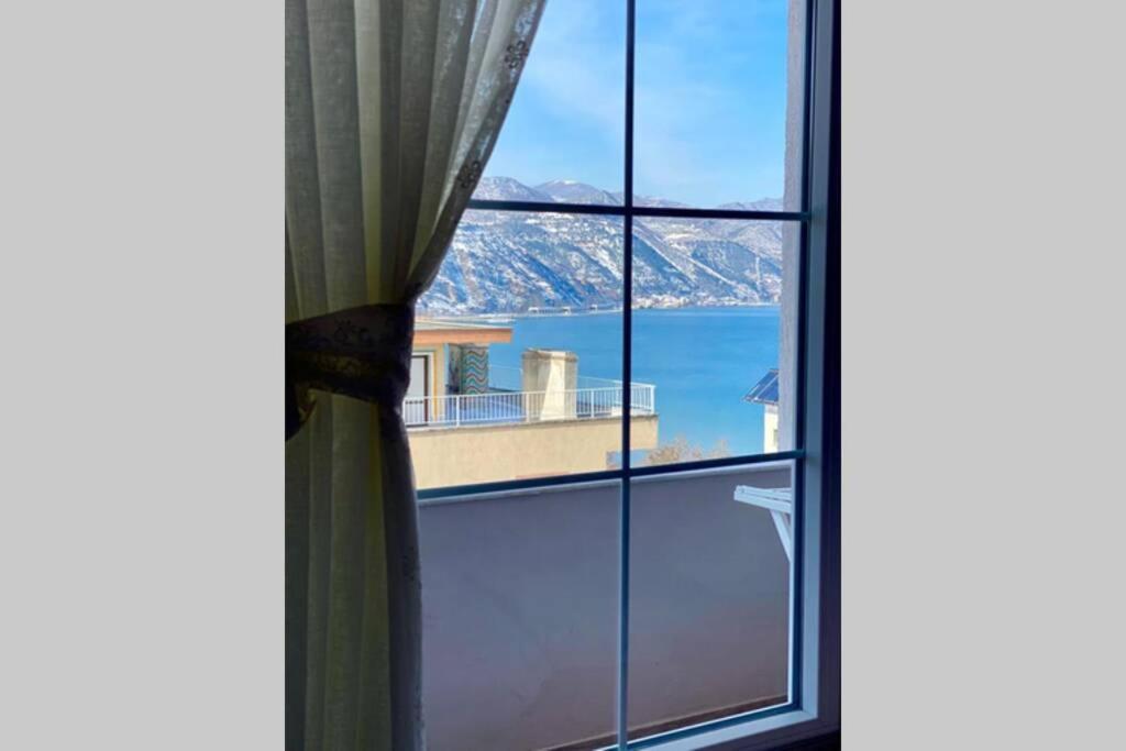 Cozy Lake Front Flat Bequeme Wohnung An Der See Pogradec Buitenkant foto